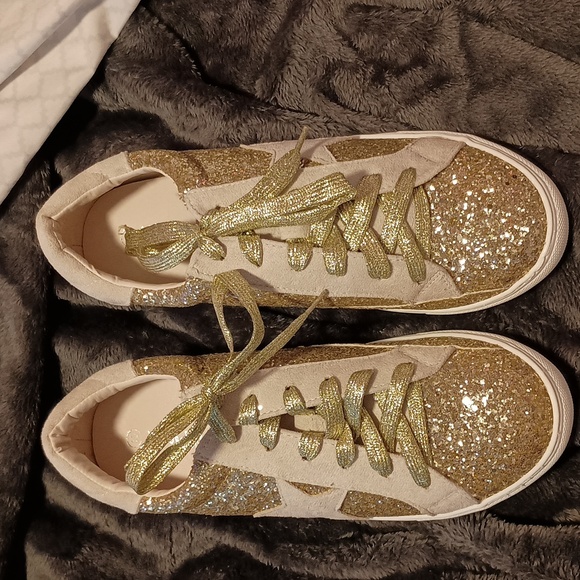 Nature Breeze Shoes - Gold Sparkle Shoes